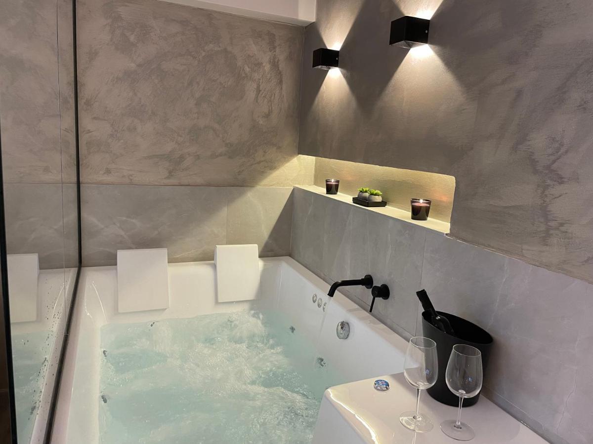 Jacuzzi Suite Ladadika Szaloniki Kültér fotó